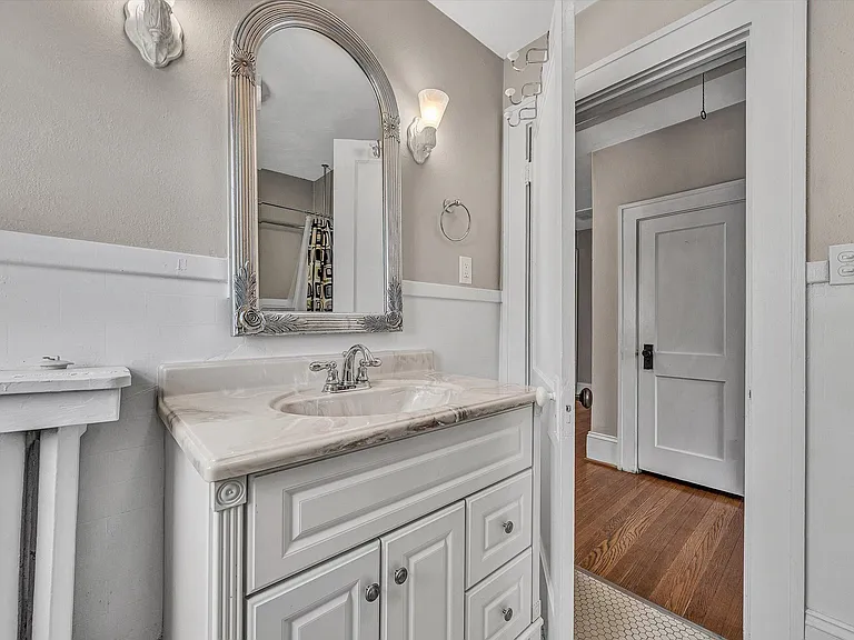 2266 Maiden Ln SW — Photo 14