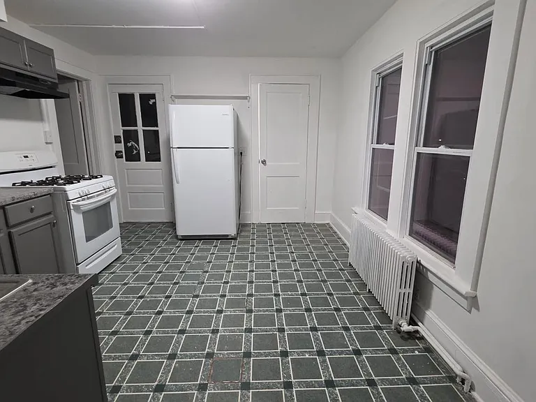13 Springside Ave #2 — Photo 5