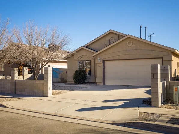 2024 Desert Breeze Dr SW, Albuquerque, NM 87121