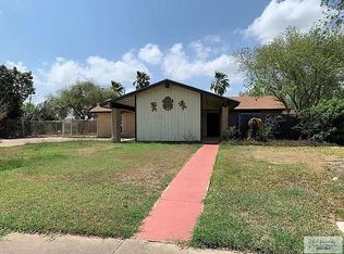 23 Meadow Ln, Brownsville, TX 78521