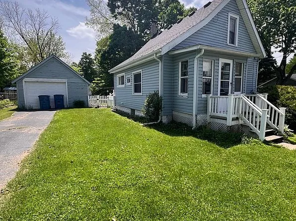 22 Smith St, Coldwater, MI 49036