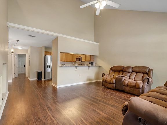 3rd image of 16 Guinevere Ln #A