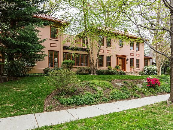 2nd image of 4001 Virgilia St