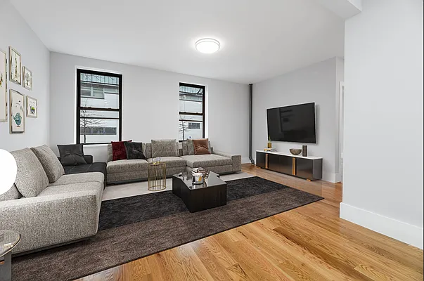 Rented by REAL New York | media 7