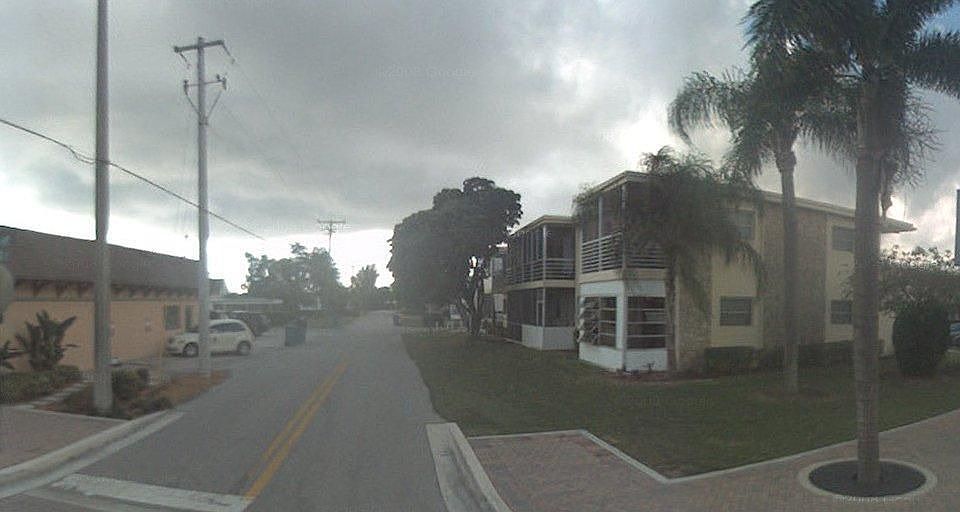 1st image of 214 E Ocean Ave