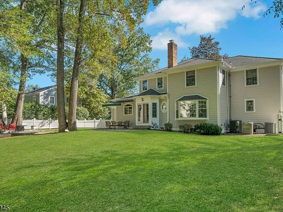 5th image of 24 Westminster Rd