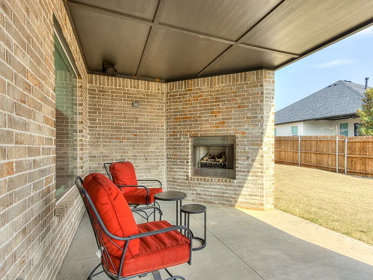 7404 NW 159th Ter — Photo 24