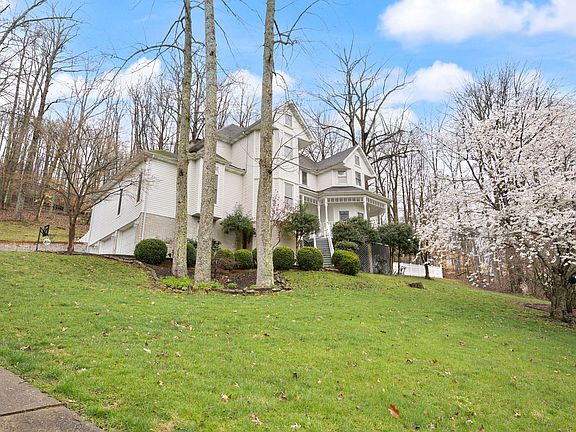 4th image of 3404 Woodhaven Dr