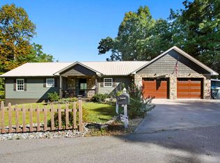 379 White Pine Dr, Hayesville, NC 28904