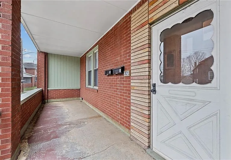 321 Center St #1 — Photo 2