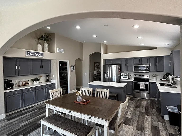 34809 N Gurnsey Trl — Photo 4