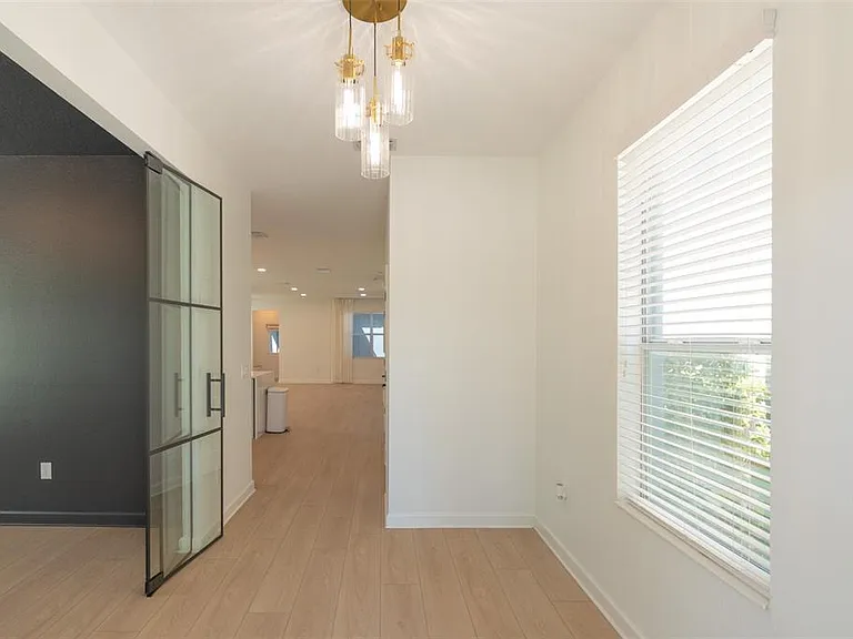11880 Sonnet Ave — Photo 9