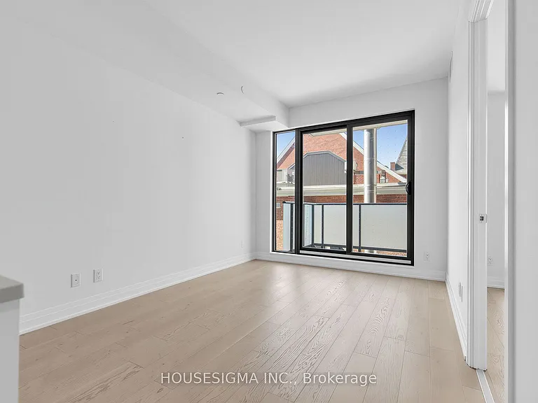 430 Roncesvalles Ave #215 — Photo 12