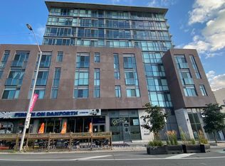 2055 Danforth Ave #410, Toronto, ON M4C1J8