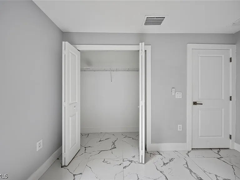 738 Sunrise Blvd — Photo 17
