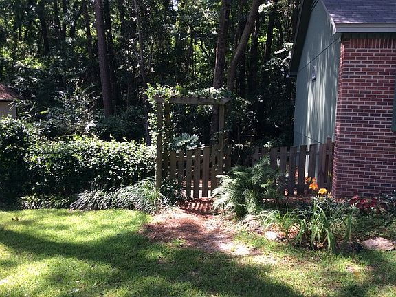 2nd image of 253 Sturgeon Dr