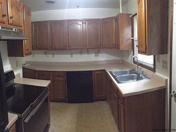 5th image of 35 Kalina Dr