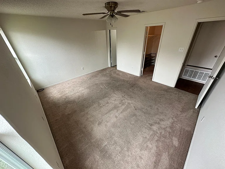 129 Independence Ave — Photo 6