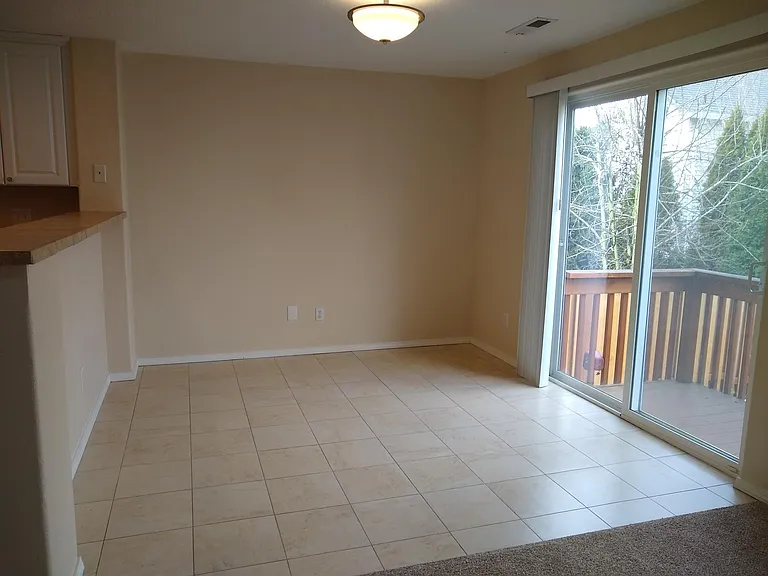 20741 SW Mabel St — Photo 6