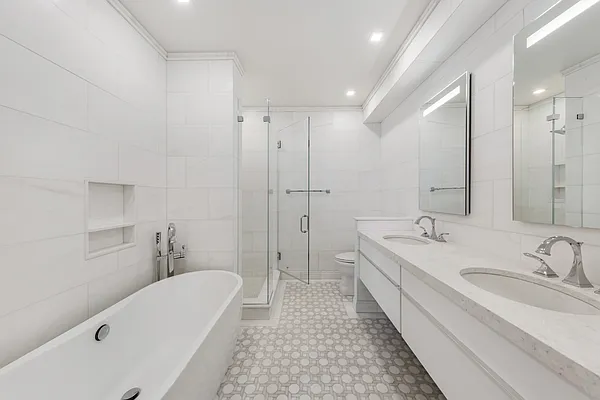 Rented by Douglas Elliman | media 19