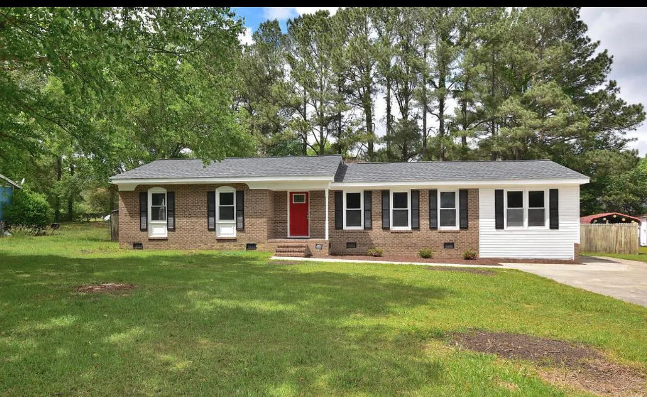 4 bed, 1681 sqft, $1,600 — Photo 1