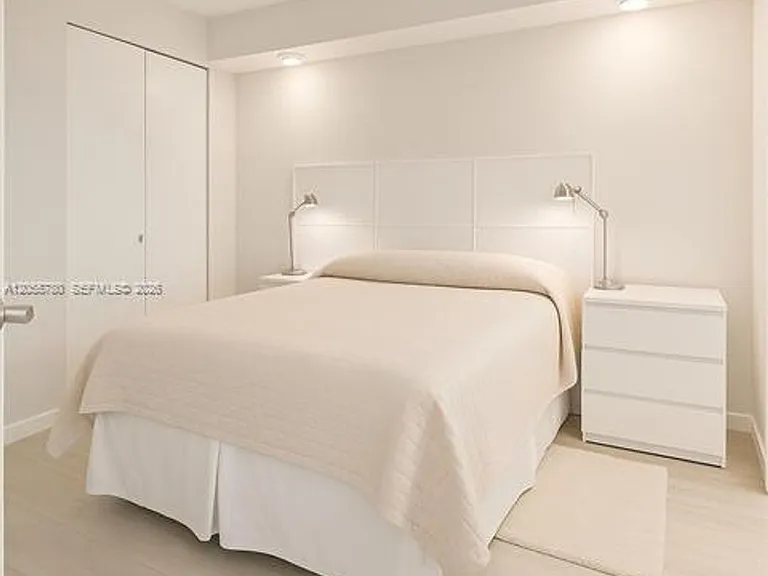 2301 Collins Avenue Cu #636 — Photo 10