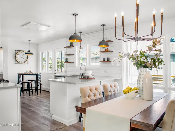 6725 E 4th Ave, Anchorage, AK 99504