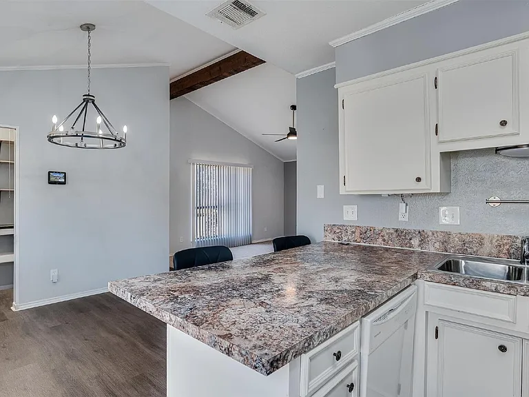 4806 General Bragg Dr — Photo 9