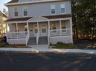 4 Charles St, Middletown, NY 10940