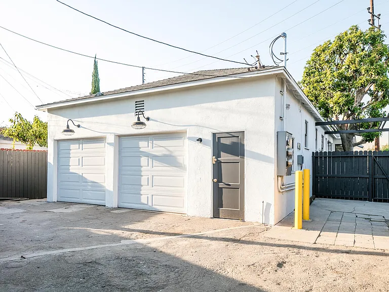 11114 Exposition Blvd — Photo 18
