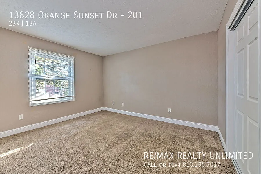 13828 Orange Sunset Dr #201 Tampa, FL 33618 — Photo 4