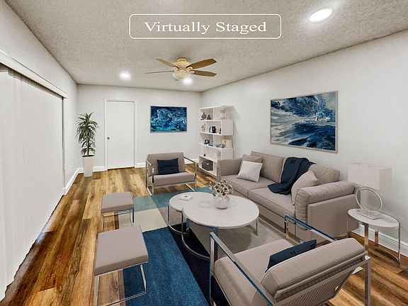 2nd image of 804 SE Camelot Gardens Boulevard #0
