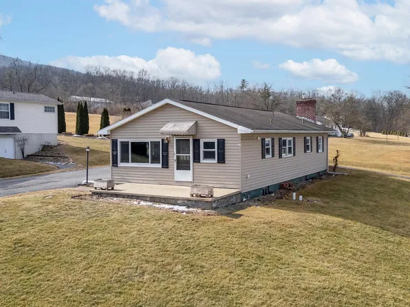 103 Lakeview Dr, Howard, PA 16841