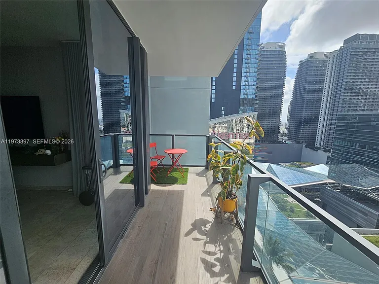 68 SE 6th St #1806 — Photo 27