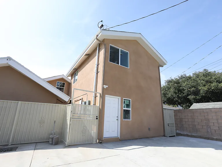 116 N Heliotrope Ave #A — Photo 6