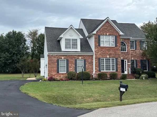 5201 Hoffman Ct, Fredericksburg, VA 22408