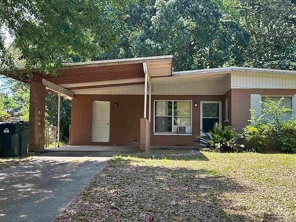 2nd image of 703 Calais Ln