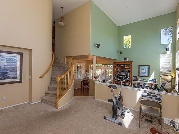 4th image of 5398 Dresden Ct