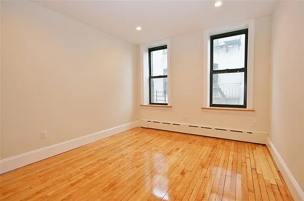 Rented by R New York | media 45