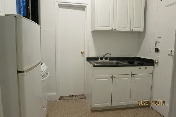Rented by Manhattan Best Realty, Inc. | media 21