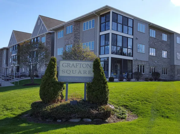 2121 1st Ave, Grafton, WI 53024