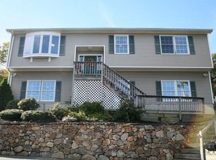 27 Brentwood Dr, Peabody, MA 01960