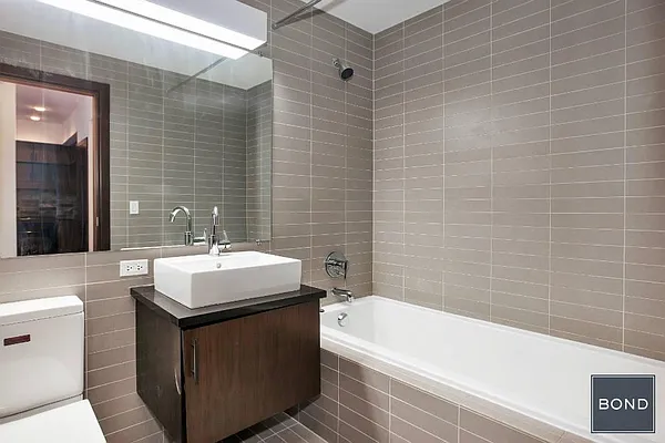 Rented by Bond New York | media 10