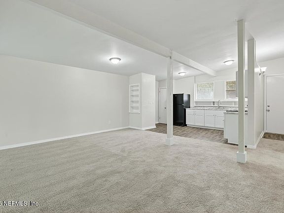 4th image of 3024 KLINE Road E