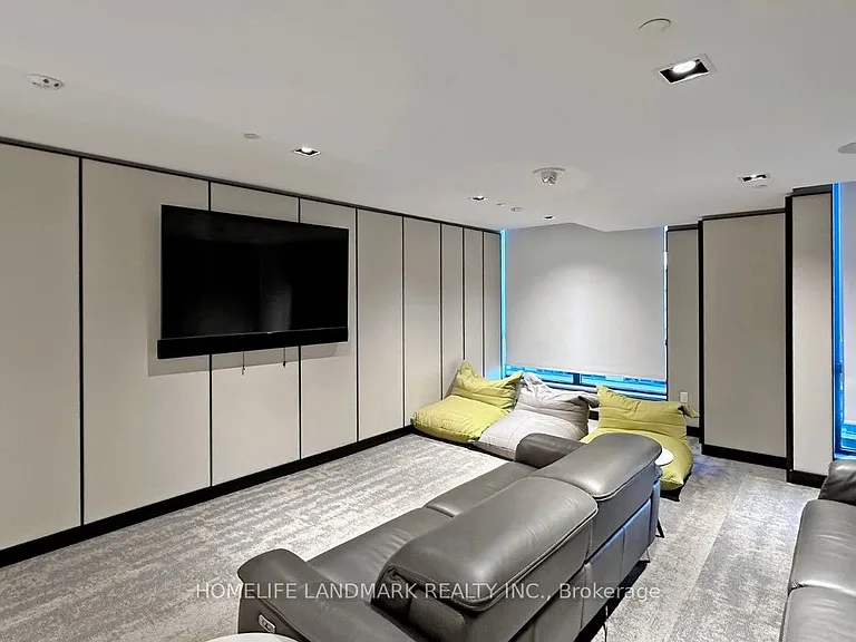 395 Bloor St E #2302 — Photo 36