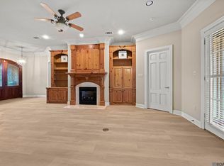 2121 Springstone Dr, Baton Rouge, LA 70810