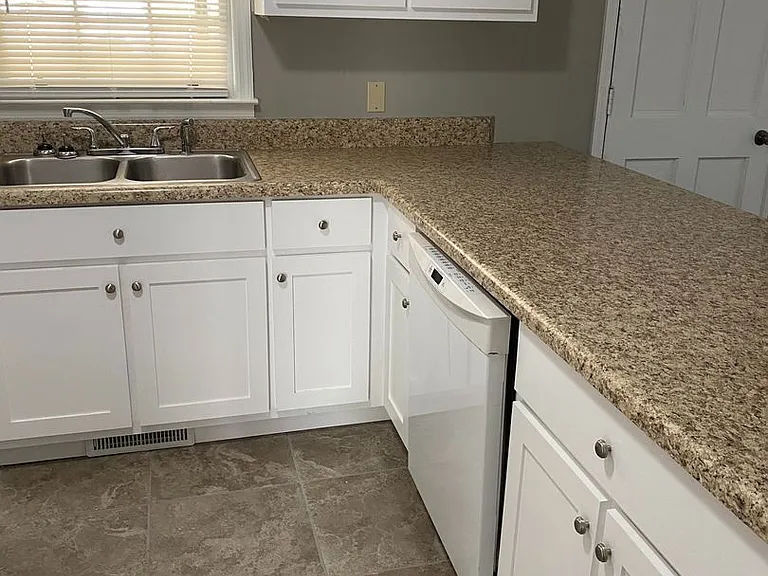 2018 Acker Dr — Photo 8