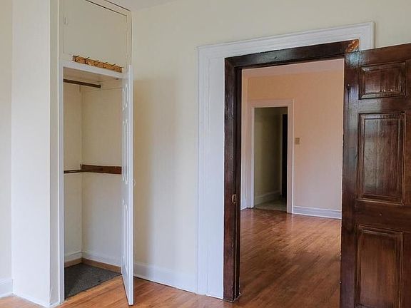 4th image of 378 Montgomery St #11