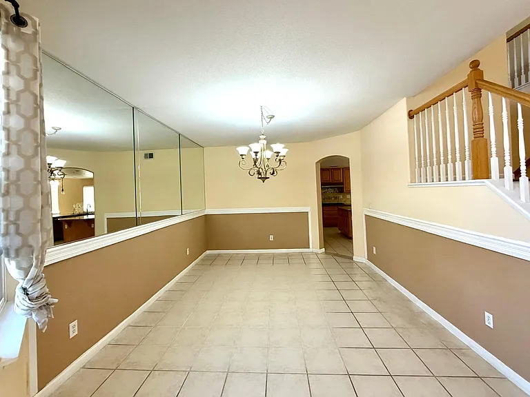 497 Williams St — Photo 8