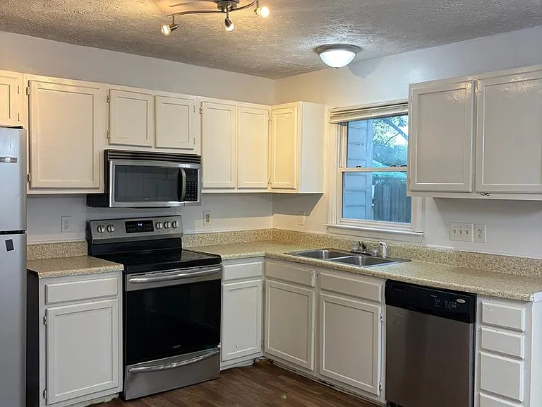 3323 Scotty Hill Rd — Photo 10